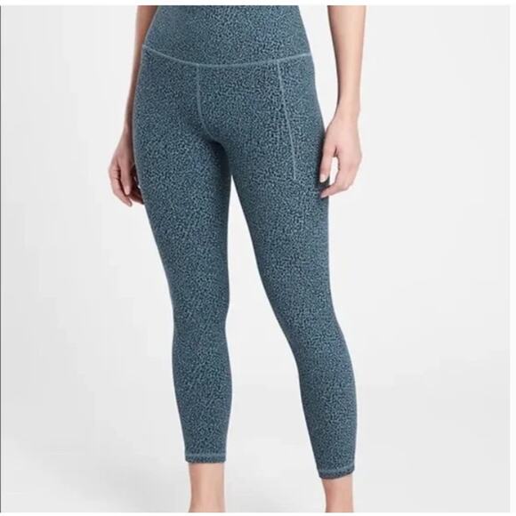 Athleta Salutation Stash II Textured Tights Size Medium - Picture 2 of 8